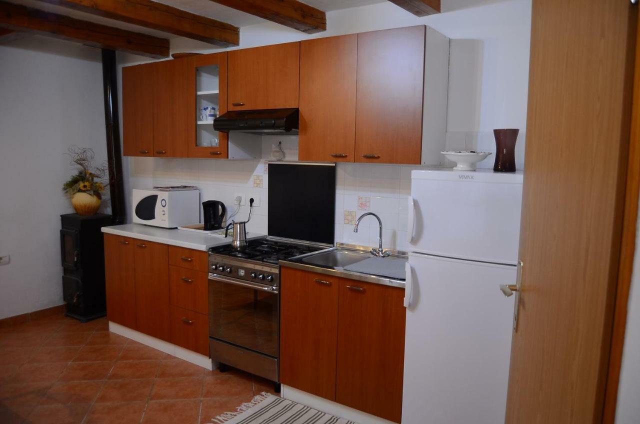 Apartment Duerose Buje Exterior foto